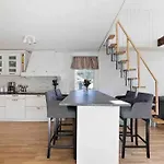 Mysigt Hus Med Natur & Jacuzzi I Olofstorp