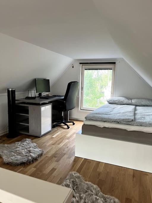 Mysigt Hus Med & Jacuzzi I Olofstorp *