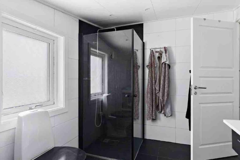 Villa Mysigt Hus Med & Jacuzzi I Olofstorp