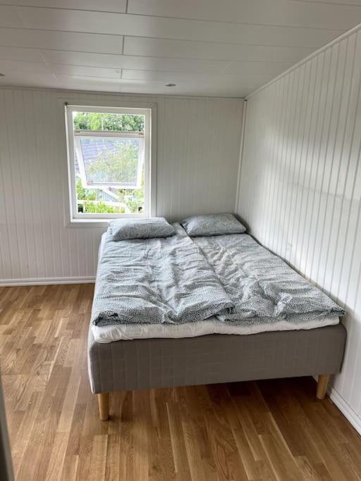 Mysigt Hus Med & Jacuzzi I Olofstorp Göteborg
