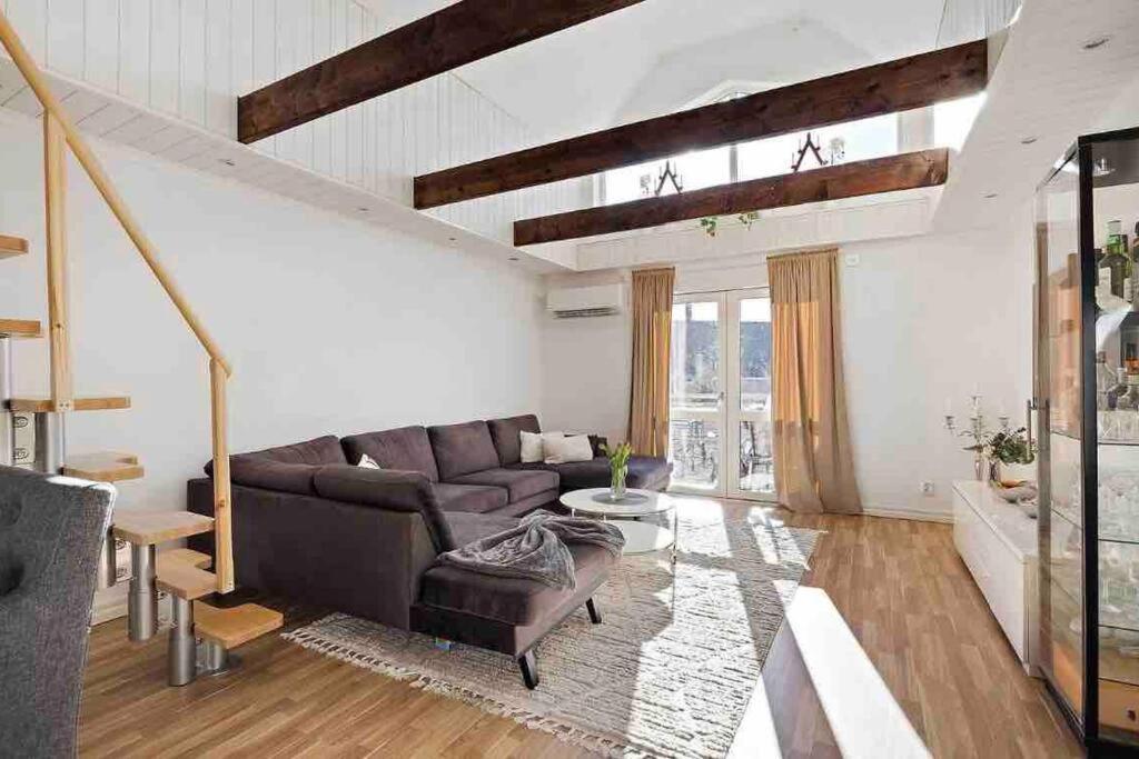 Mysigt Hus Med & Jacuzzi I Olofstorp Göteborg