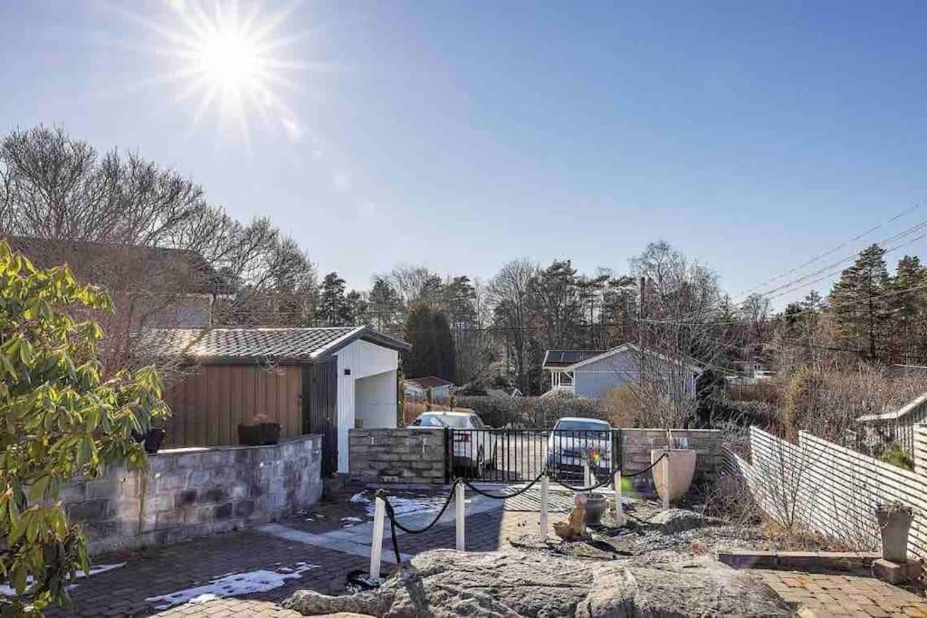 Mysigt Hus Med & Jacuzzi I Olofstorp