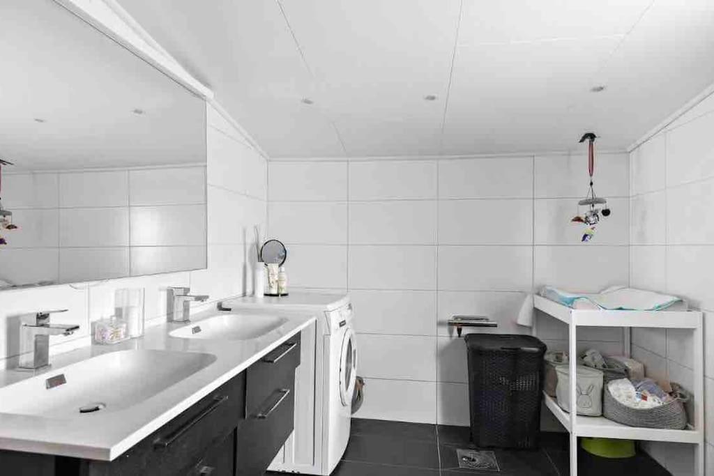 Villa Mysigt Hus Med & Jacuzzi I Olofstorp *